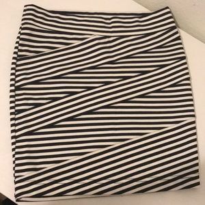 Black and white mini skirt